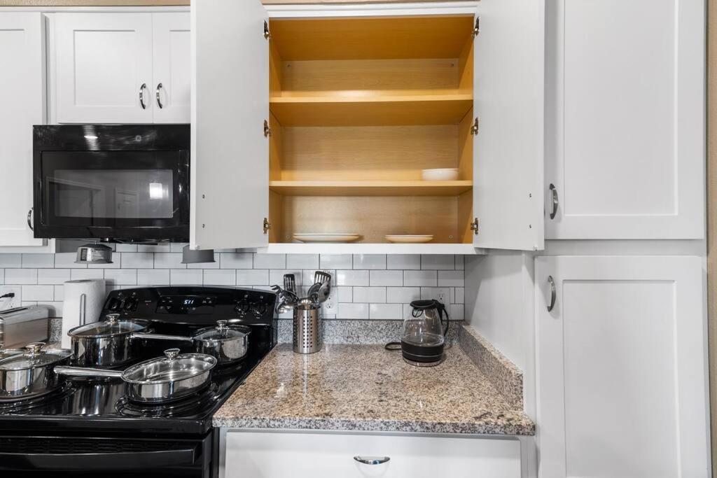 Elegant 1Br/1Ba Condo With Pool, Gym And Laundry Melbourne Luaran gambar