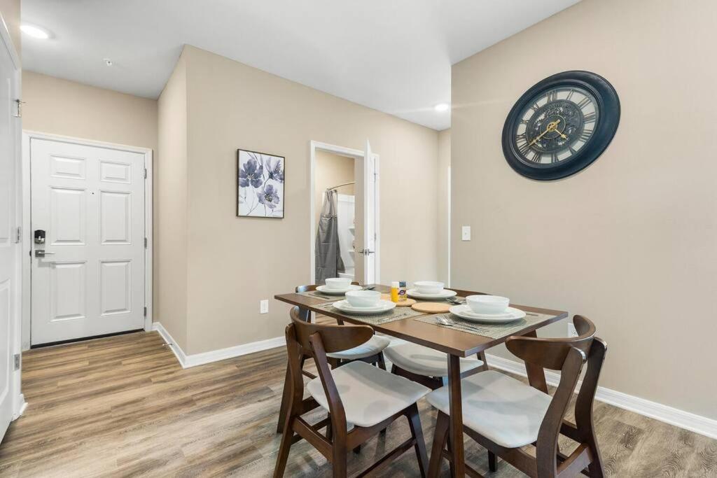 Elegant 1Br/1Ba Condo With Pool, Gym And Laundry Melbourne Luaran gambar
