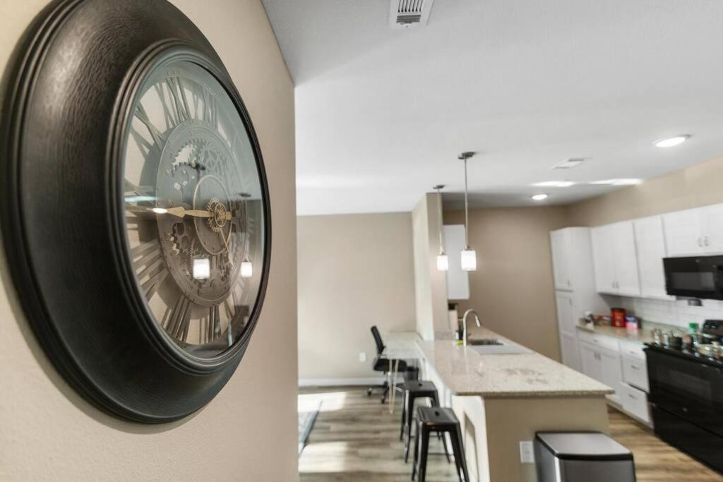 Elegant 1Br/1Ba Condo With Pool, Gym And Laundry Melbourne Luaran gambar