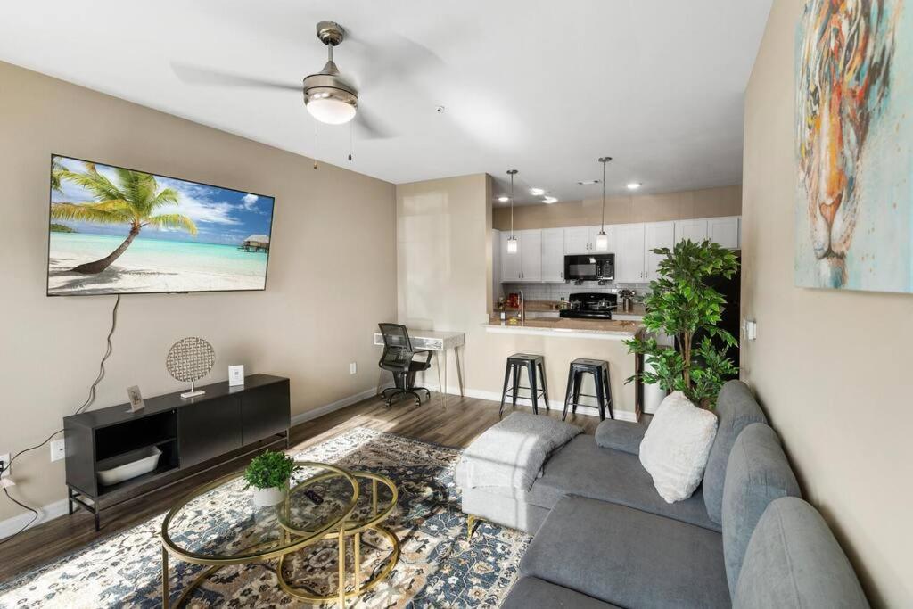 Elegant 1Br/1Ba Condo With Pool, Gym And Laundry Melbourne Luaran gambar